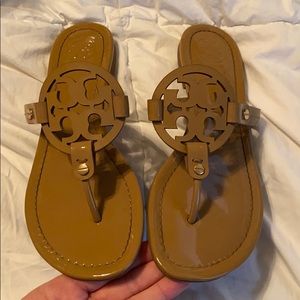 Tory Burch Patent Leather Sandals 7.5 light brown